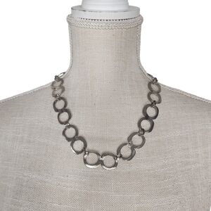 5/$15 Silver Chunky Chain Link Statement Necklace
